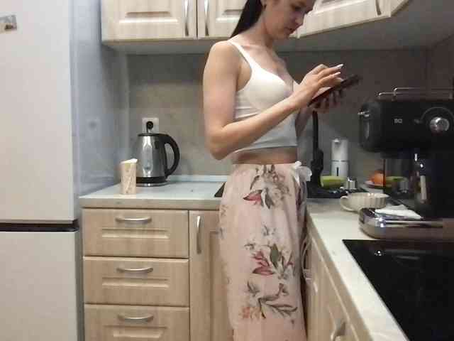 MilaBi-192569 webcam