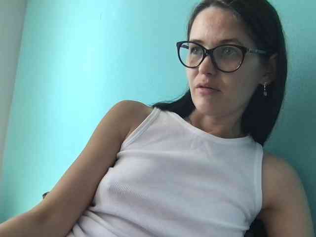 MilaBi-192569 webcam