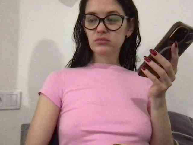 MilaBi-192569 webcam
