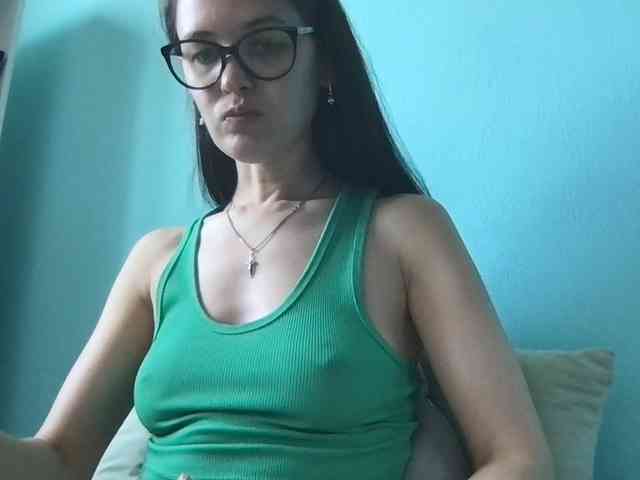 MilaBi-192569 webcam