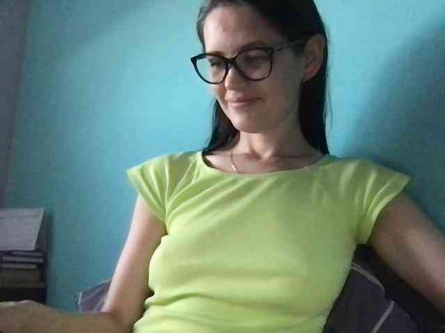 MilaBi-192569 webcam