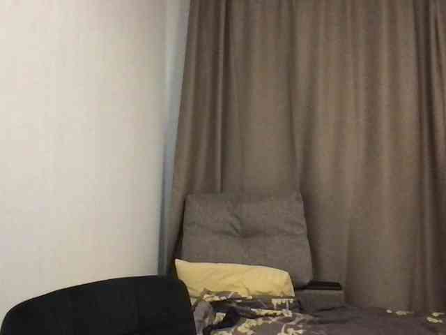 MilaBi-192569 webcam