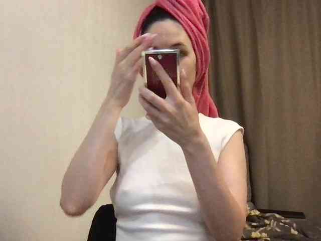 MilaBi-192569 webcam