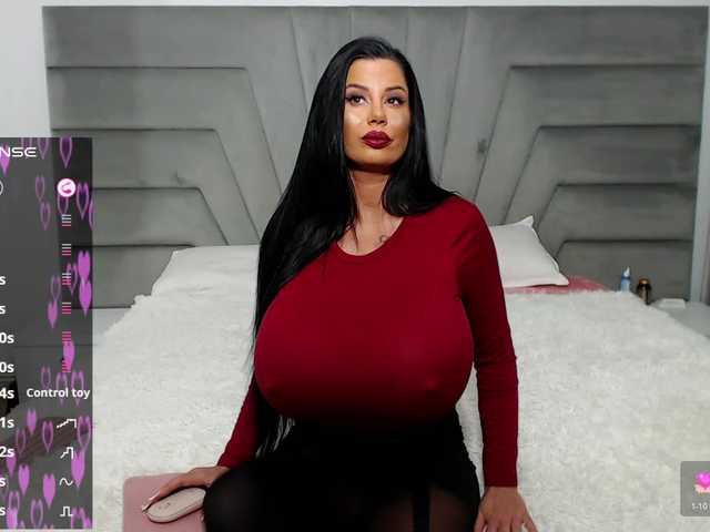 LinettAbsolut's BongaCams show and profile