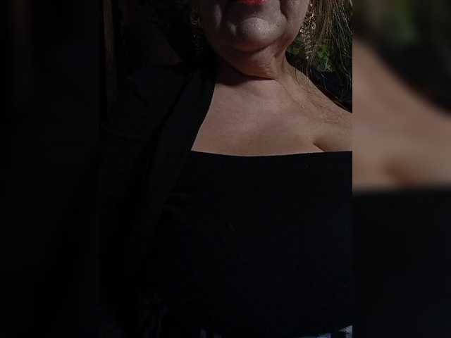 EmpressLady's BongaCams show and profile