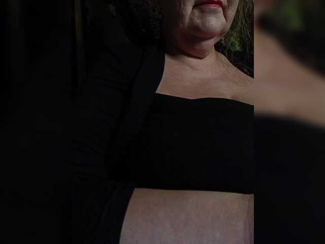 EmpressLady's BongaCams show and profile