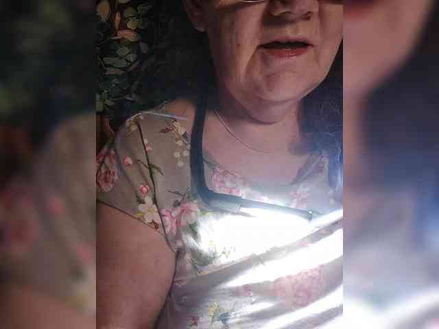 EmpressLady webcam