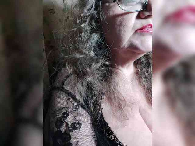 EmpressLady webcam