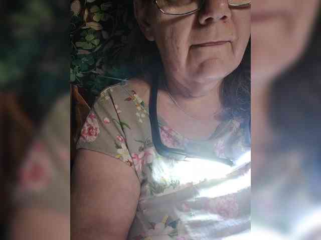 EmpressLady webcam