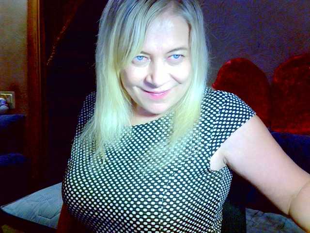 Savan35na's BongaCams show and profile