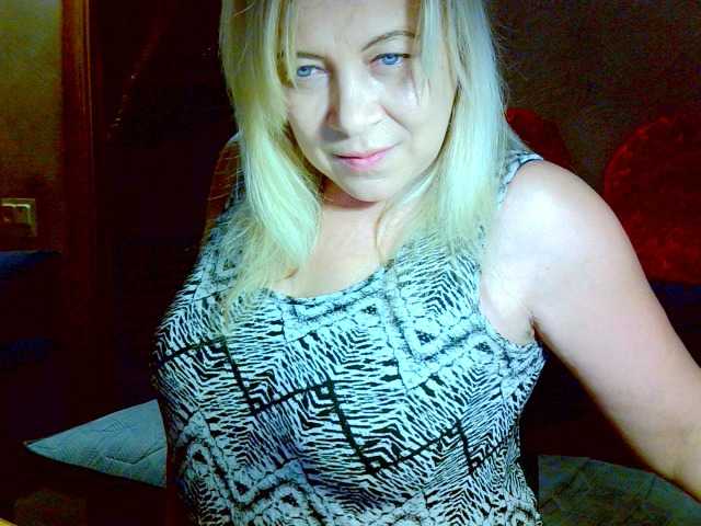 Savan35na's BongaCams show and profile