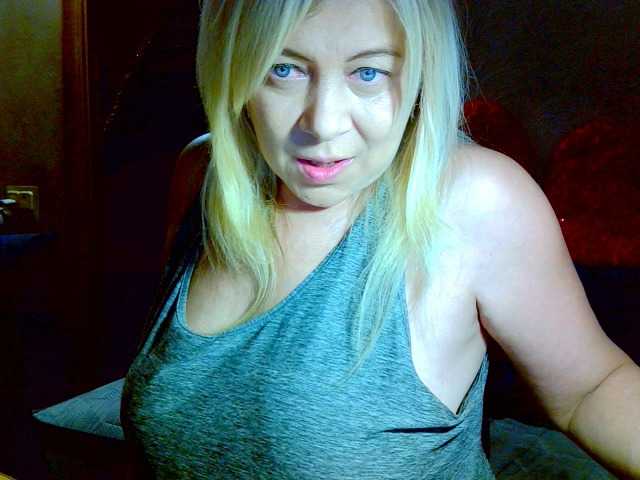 Savan35na's BongaCams show and profile