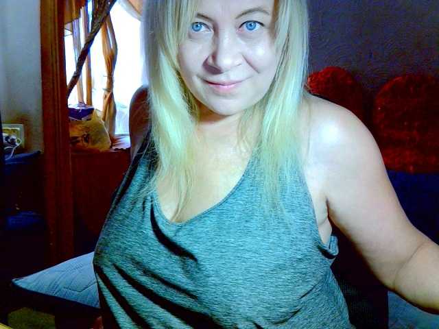 Savan35na's BongaCams show and profile