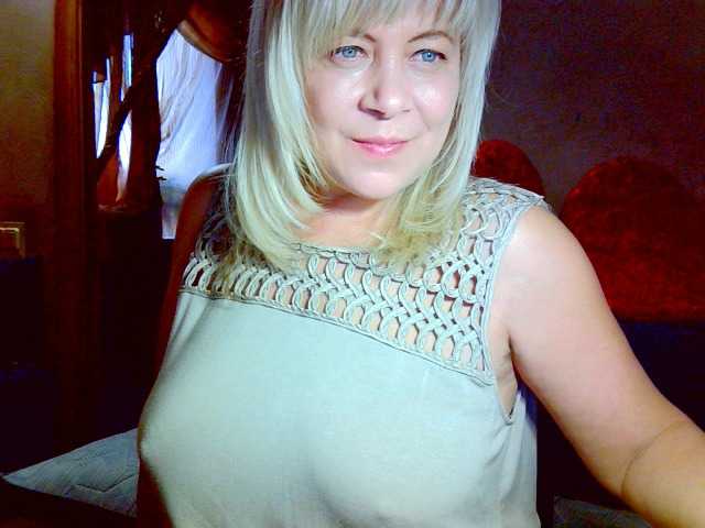 Savan35na's BongaCams show and profile