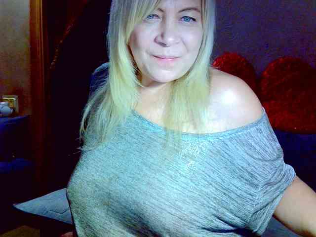 Savan35na Live Webcam on BongaCams