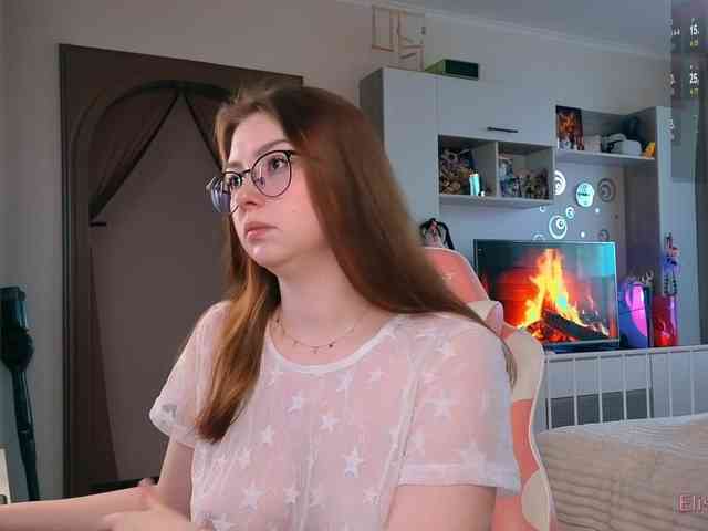 EliseJay webcam