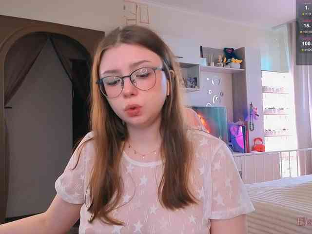 EliseJay webcam
