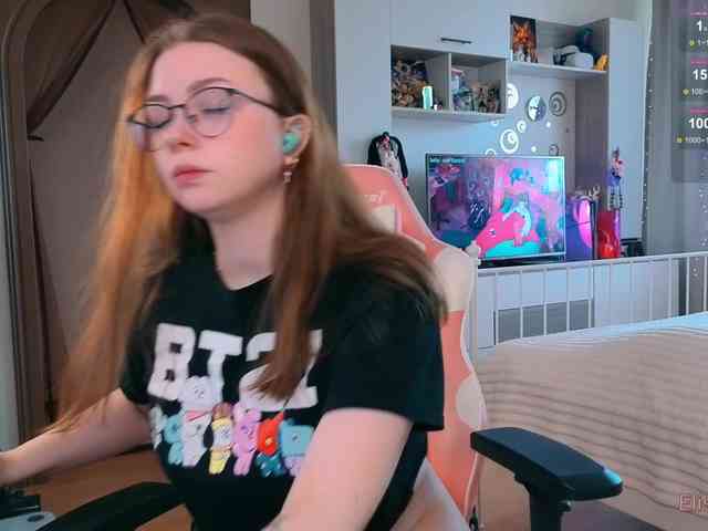 EliseJay webcam