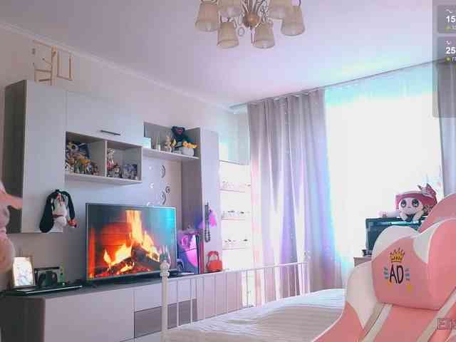 EliseJay Live Webcam on BongaCams