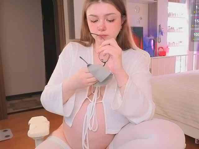 EliseJay webcam