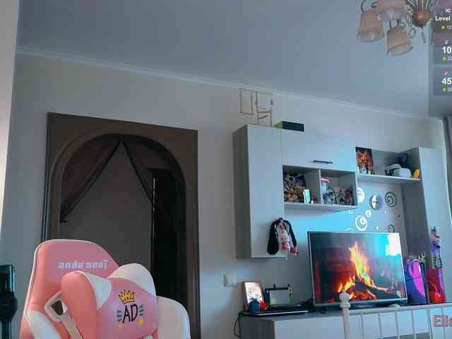 EliseJay webcam