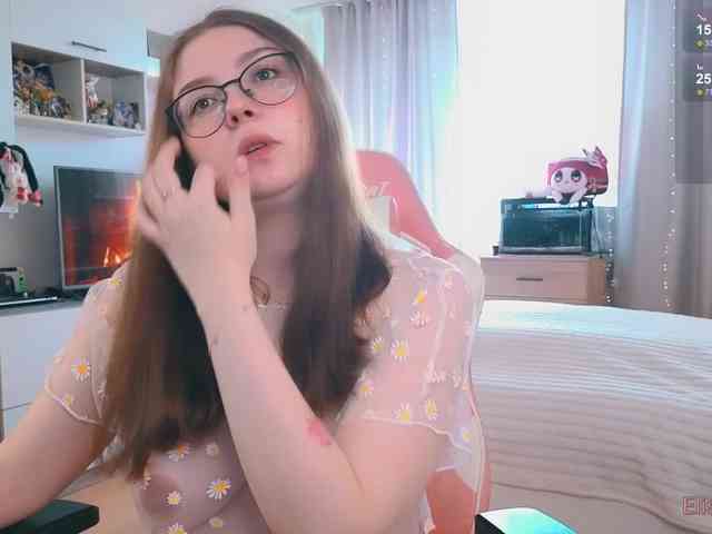 EliseJay webcam