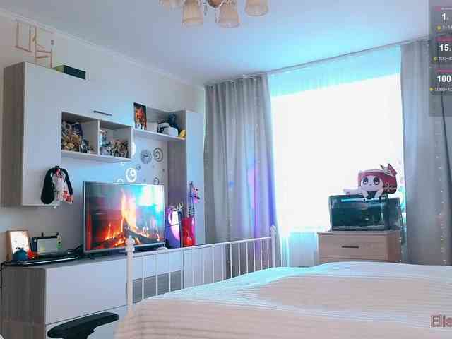 EliseJay webcam