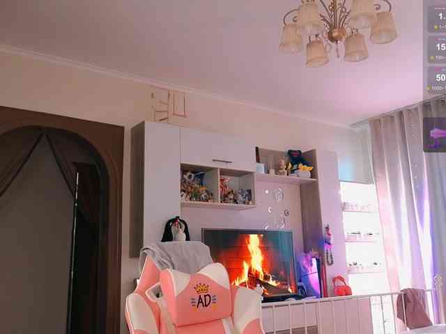 EliseJay webcam