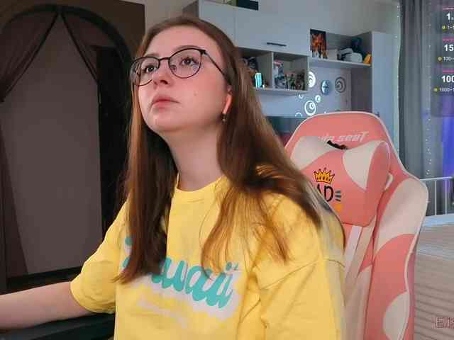 EliseJay webcam