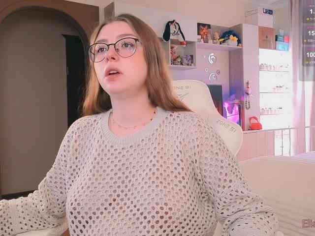 EliseJay webcam