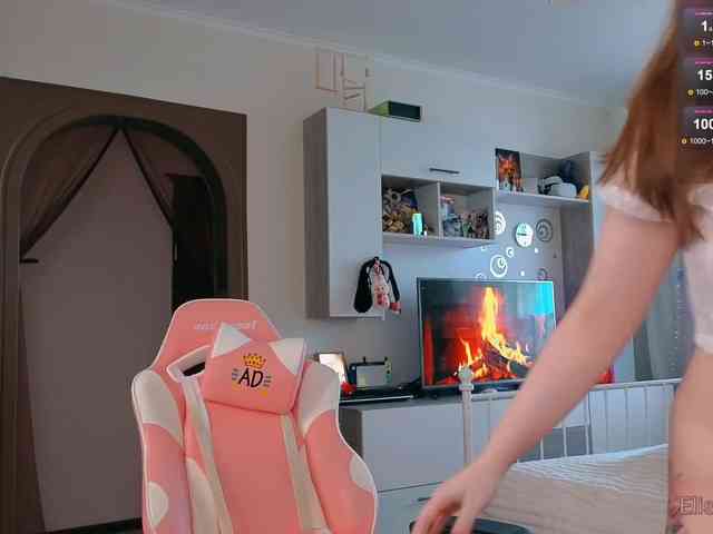 EliseJay webcam
