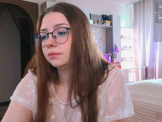 EliseJay webcam