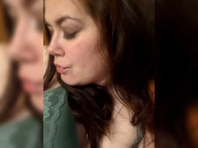 TaraRid's BongaCams show and profile