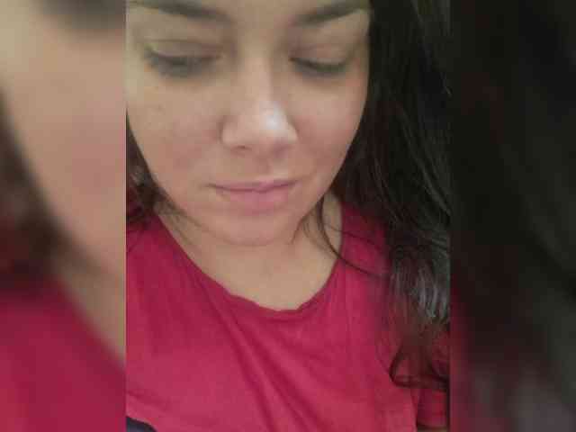 Naturally_Mom webcam