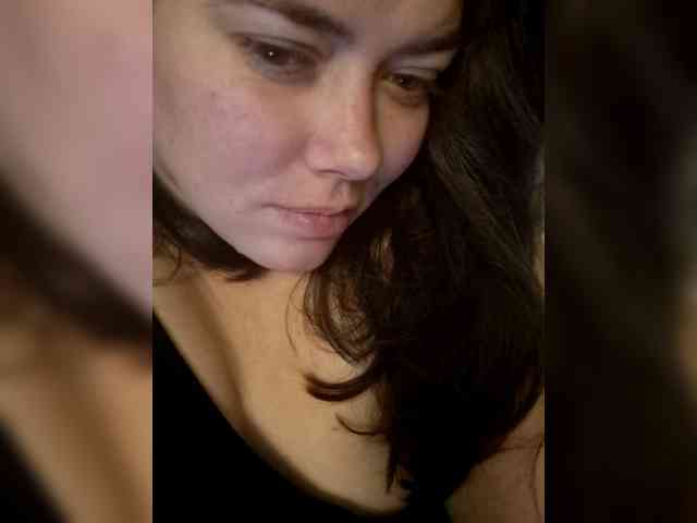 Naturally_Mom webcam
