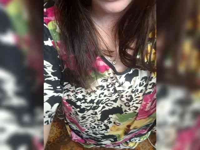 Naturally_Mom webcam