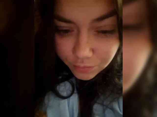 Naturally_Mom webcam