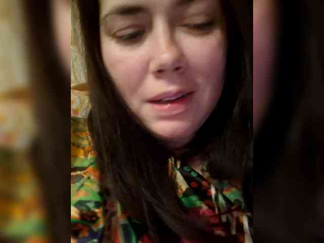 Naturally_Mom webcam