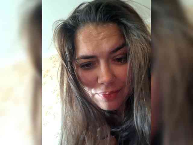 Naturally_Mom webcam