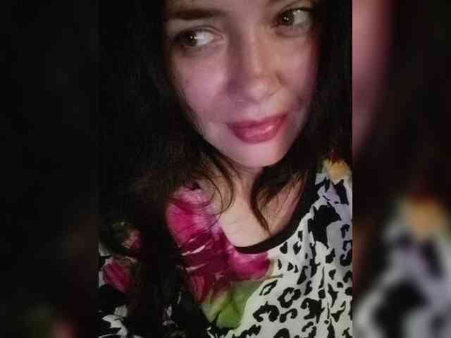 Naturally_Mom webcam