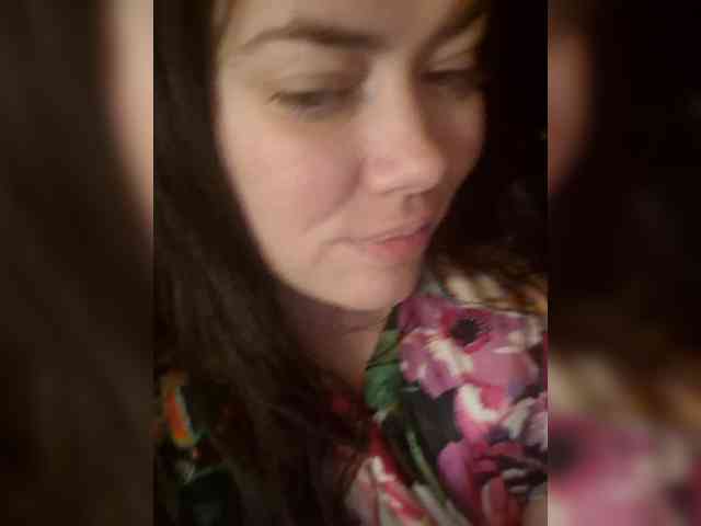 Naturally_Mom webcam