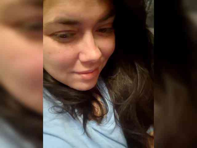 Naturally_Mom webcam