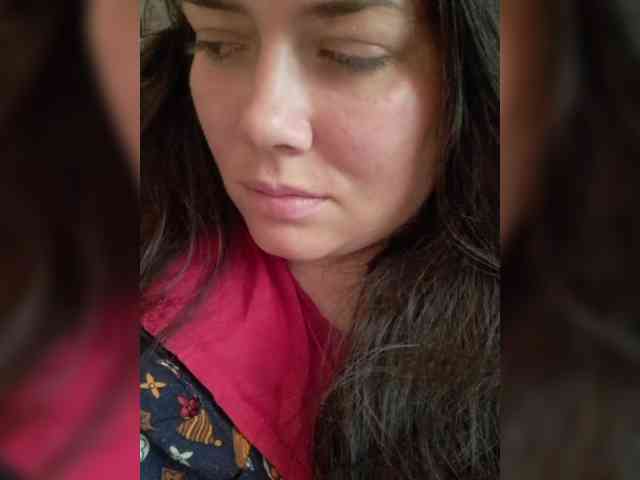 Naturally_Mom webcam