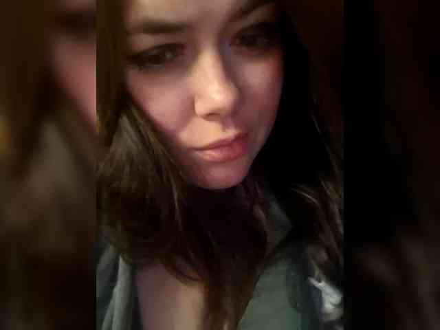 Naturally_Mom webcam