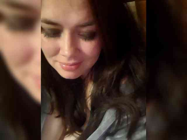 Naturally_Mom webcam