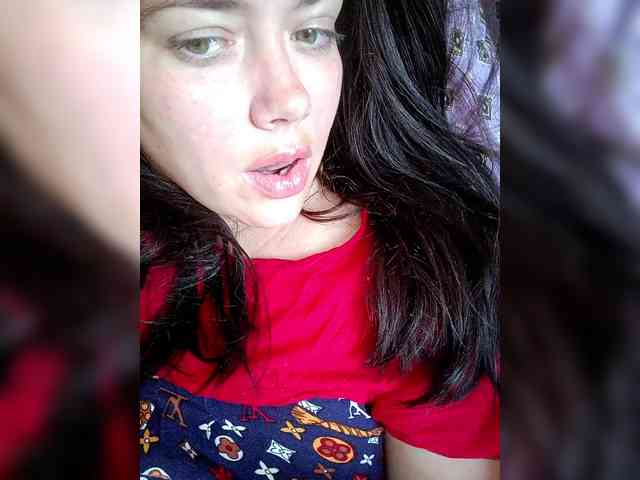 Naturally_Mom webcam