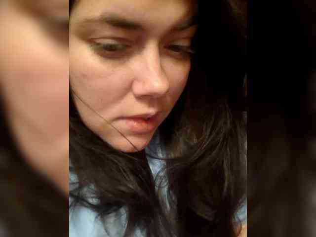 Naturally_Mom webcam