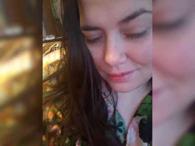 Naturally_Mom webcam