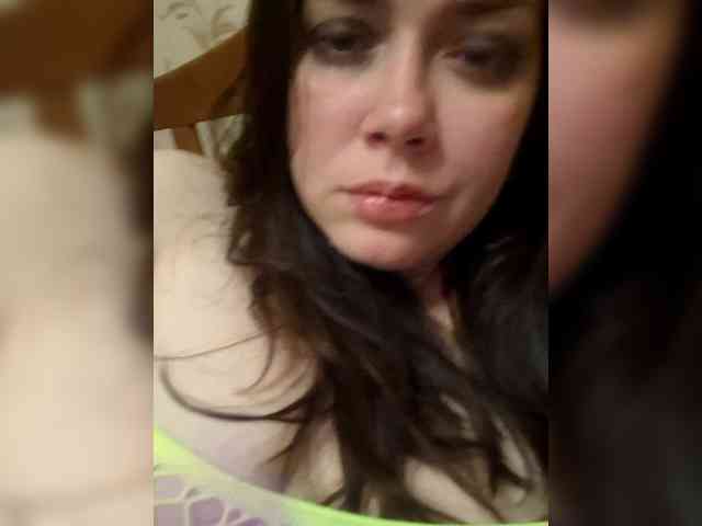 Naturally_Mom webcam