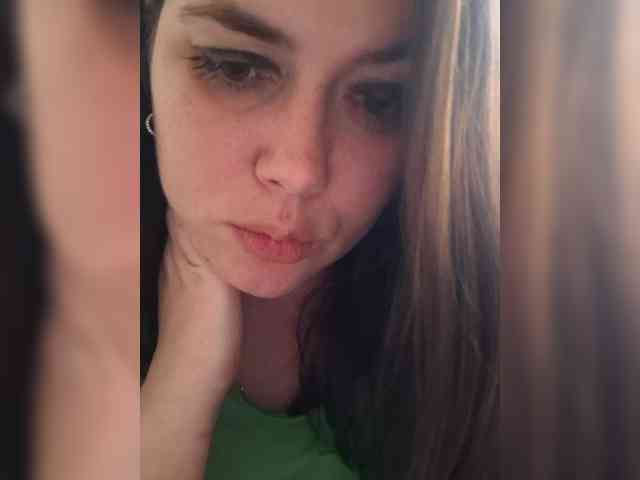 Naturally_Mom webcam